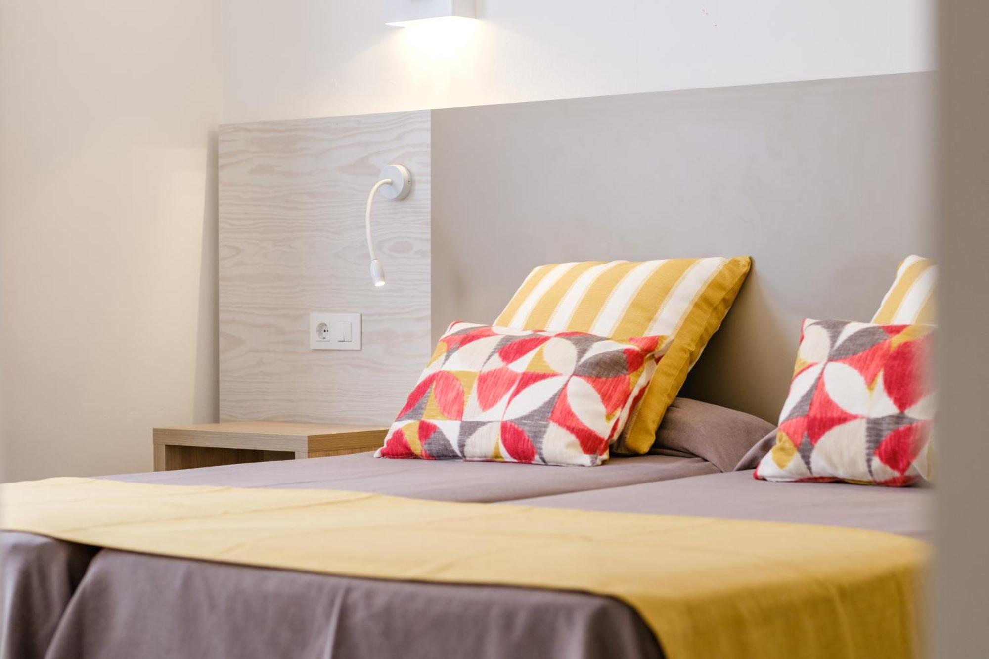 Apartamentos Vista Club Santa Ponsa Bagian luar foto