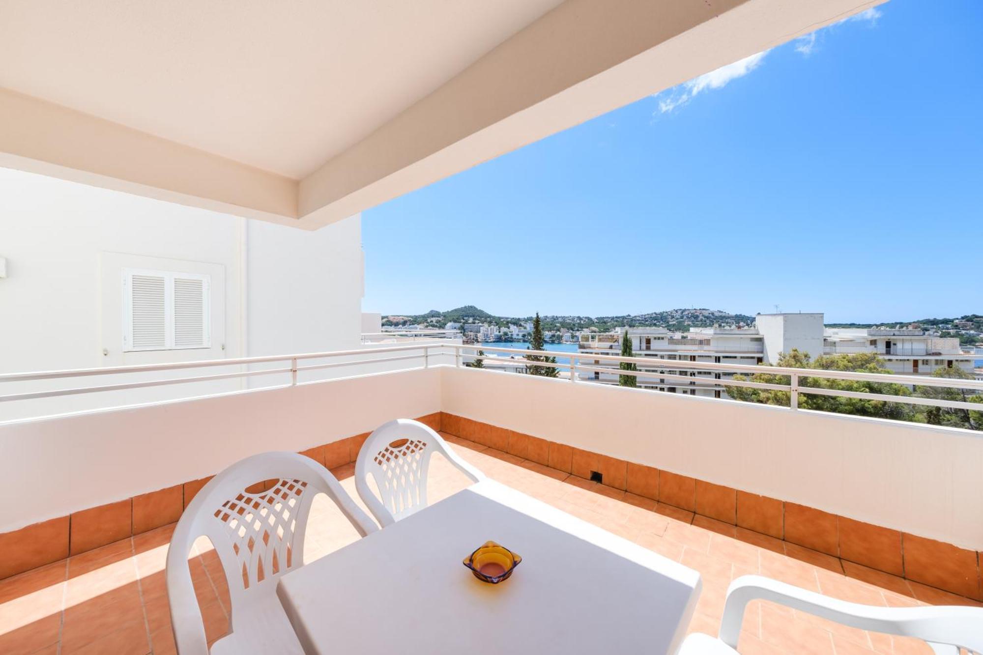Apartamentos Vista Club Santa Ponsa Bagian luar foto