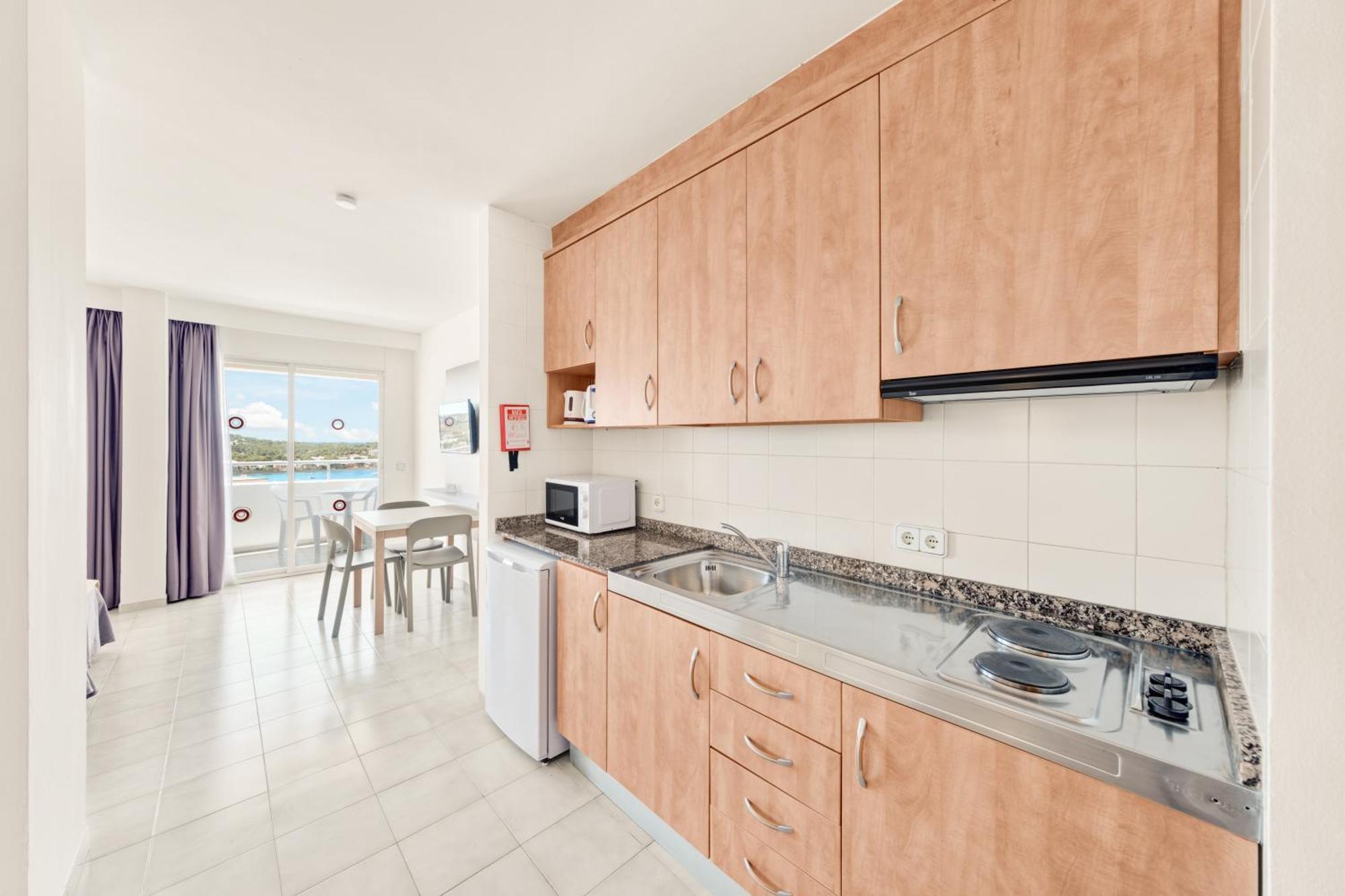 Apartamentos Vista Club Santa Ponsa Bagian luar foto